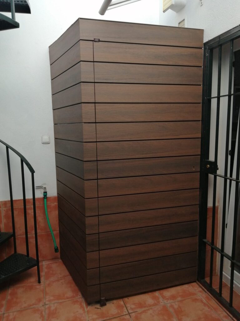 Armario de exterior de madera a medida para lavadora y secadora – Carpintería Álvaro Maqueda